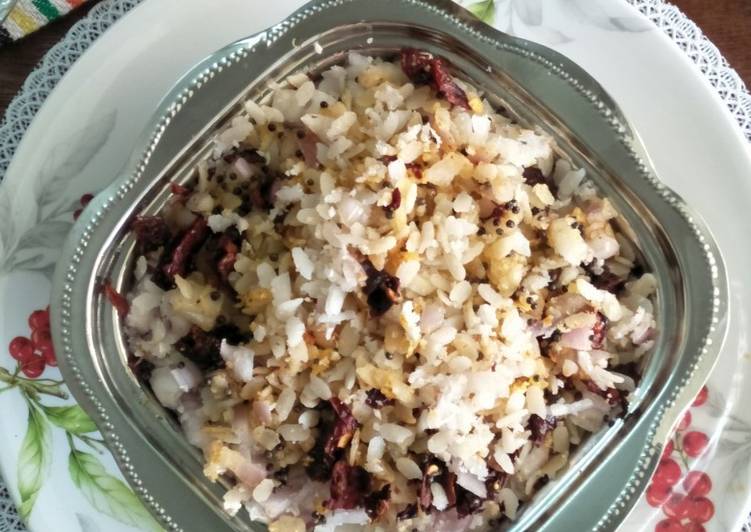 Steps to Prepare Award-winning Aambat goad pohe (sweet and sour flattened rice)