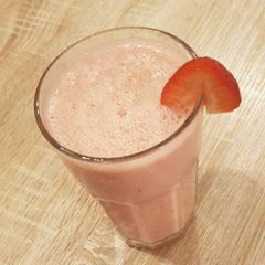 A picture of Strawberry smoothie 2.