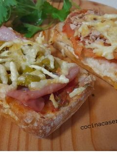 Una foto de Mini pizzas de pan chapata -en airfryer-