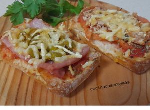 Foto principal de Mini pizzas de pan chapata -en airfryer-