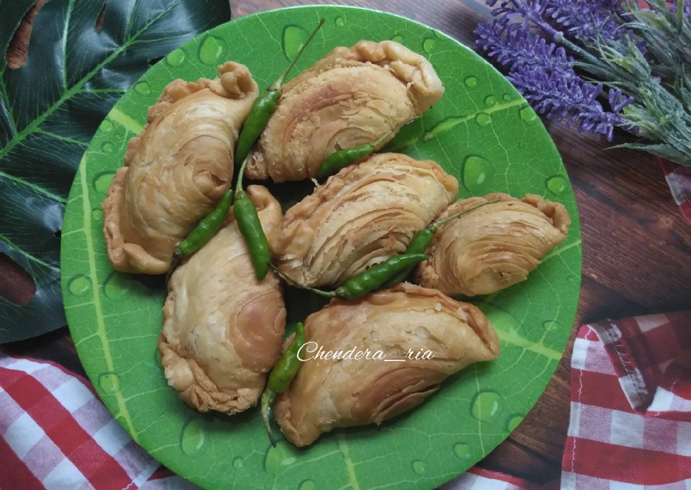 Karipap Pusing