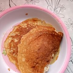 A picture of Banana pancakes.