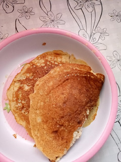 A picture of Banana pancakes.