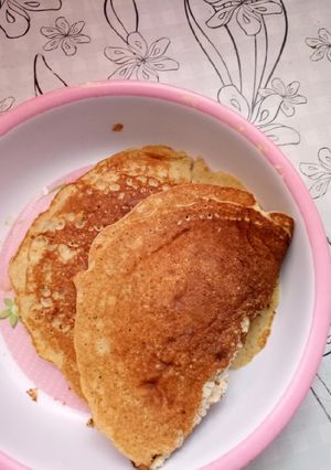 A picture of Banana pancakes.