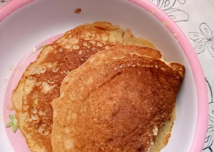 Simple Way to Make Homemade Banana pancakes