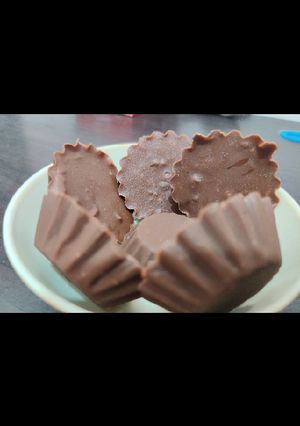 A picture of Roasted almonds chocolates.