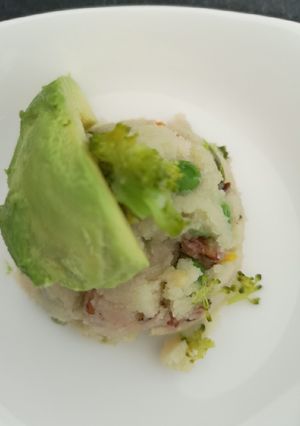 A picture of Heart savoury Semolina breakfast.