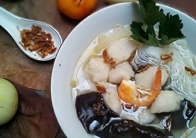 Bagaimana Membuat Tekwan yang Menggugah Selera
