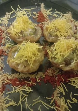 A picture of Mini katori chaat.