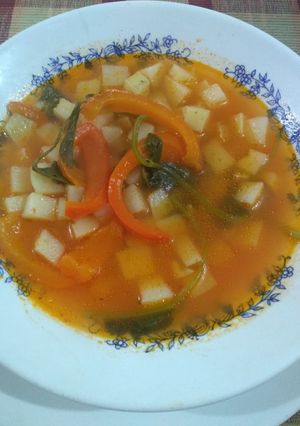 Una foto de Sopa de papa con chile morrón