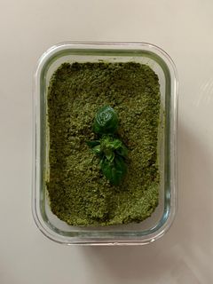 Una foto de Pesto de Albahaca (con almendras)🌿🤍