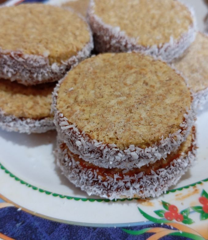 Una foto de Alfajores integral avena y coco