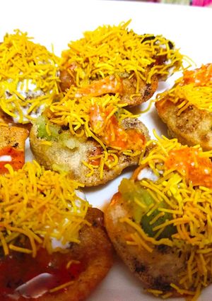 A picture of Papdi Chaat.