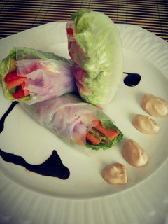 Una foto de Rollitos vegetarianos con obleas de arroz