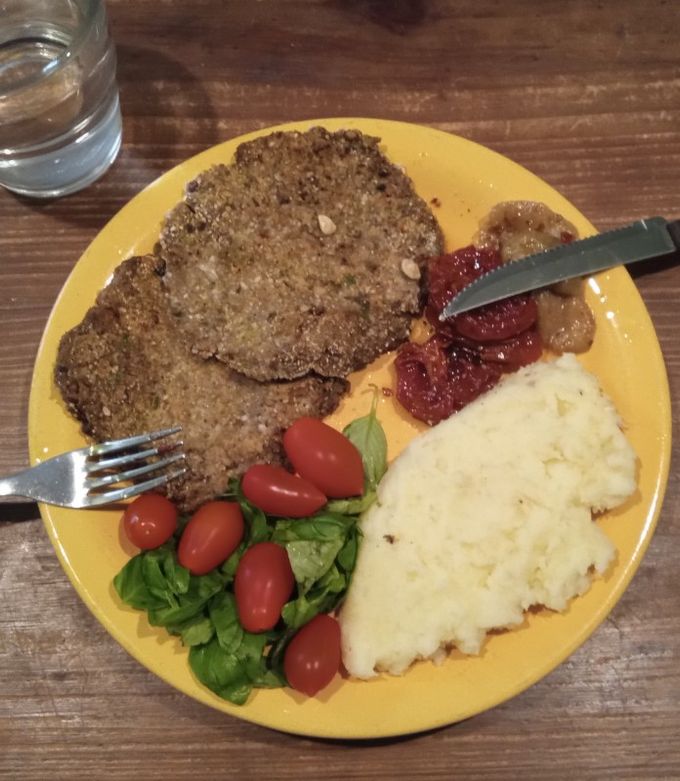 Una foto de Milanesas de lentejas 🌱
