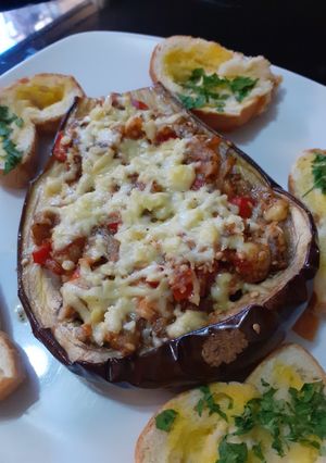 Una foto de Berenjenas rellenas con pollo