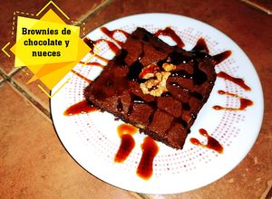 Foto principal de Brownie de chocolate y nueces (apto para diabéticos y dietas)