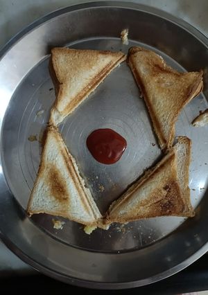 सैंडविच (sandwich recipe in Hindi) रेसिपी मुख्य फोटो