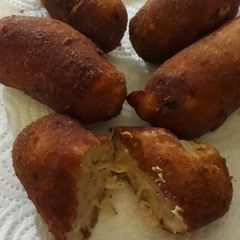 A picture of Bread roll.