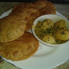 A picture of Bedmi puri.