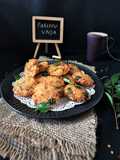 Parippu Vada (Lentil Fritters / Pakora - Kerala style)