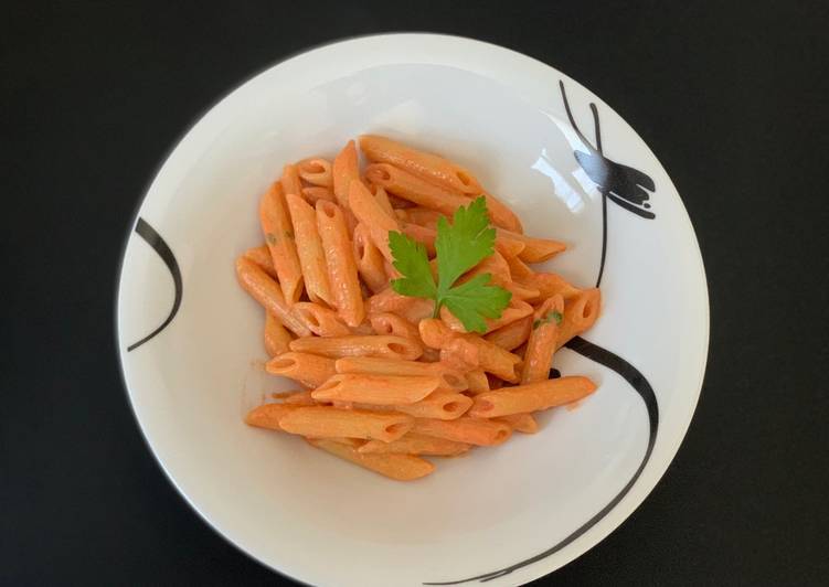 Pennette vodka e gamberetti