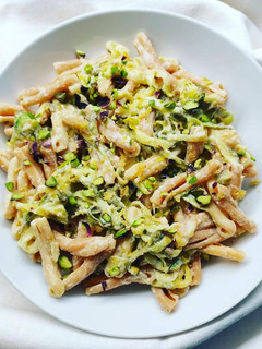 Foto di Caserecce con zucchine, pistacchi e limone