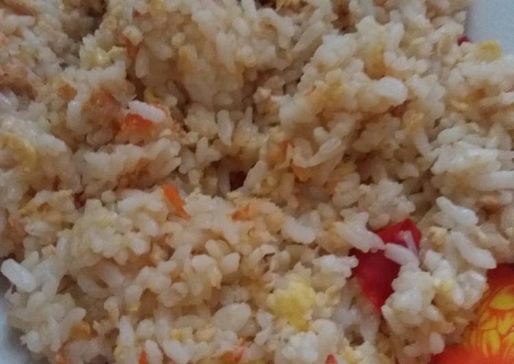 Bagaimana Menyiapkan Nasi goreng kampung Anti Gagal