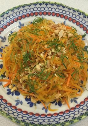 Hình của món Nộm đu đủ hồng.