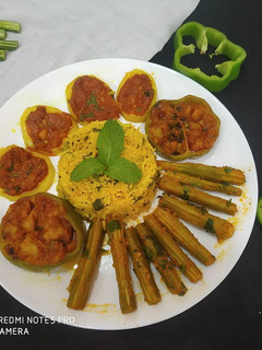 દેશી સિઝલર (Desi Sizzler Recipe In Gujarati) રેસીપી મુખ્ય ફોટો
