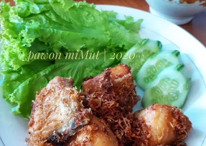 Ayam Goreng Serundeng