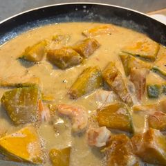 A picture of Squash with French Beans in Coconut Milk.