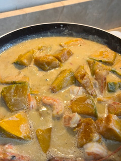 A picture of Squash with French Beans in Coconut Milk.
