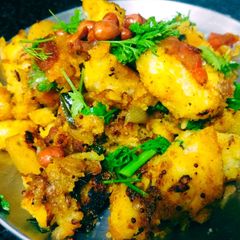 A picture of Bread upma.