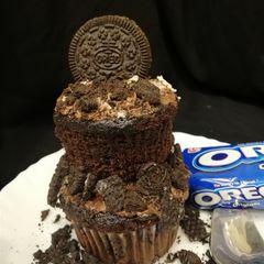 Oreo cupcakes A picture of Oreo cupcakes.