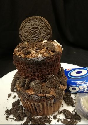 A picture of Oreo cupcakes.