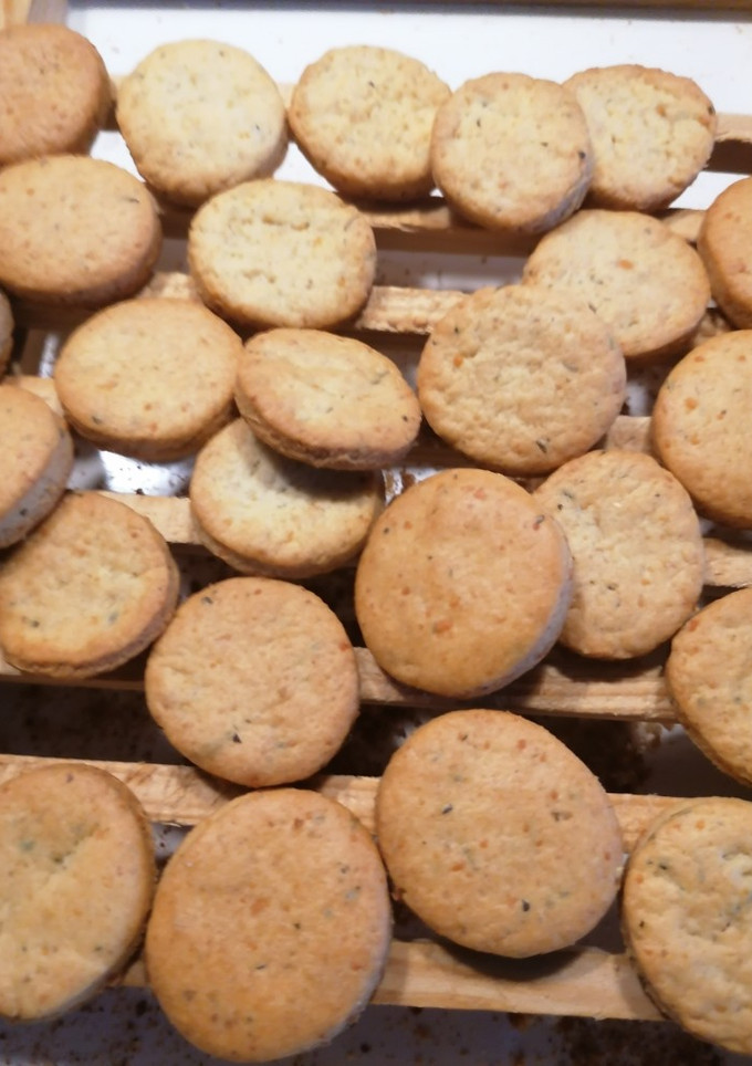 Una foto de 48. Galletitas saladas de queso