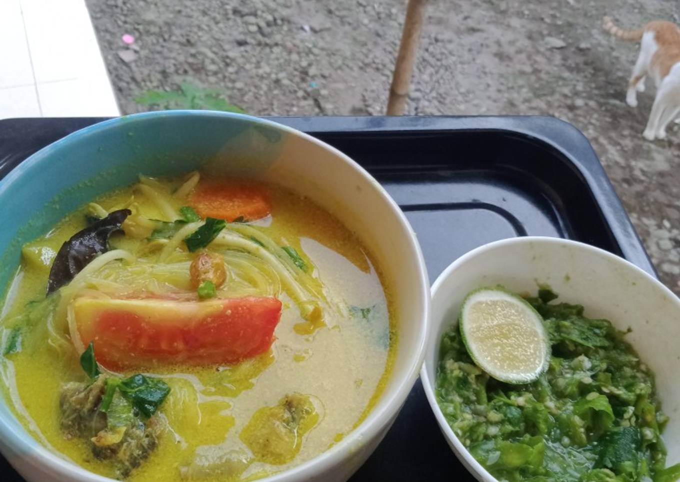 Soto Ayam Kuah Santan