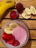 Smoothies Pisang Strawberry