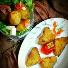 A picture of Potato and Chicken Cutlets.