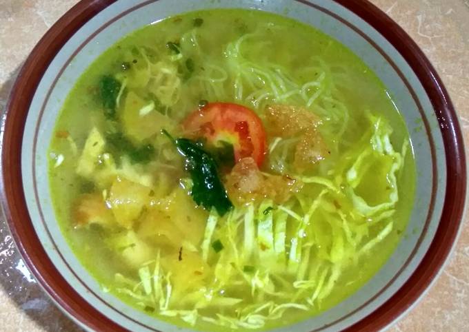 Soto ayam kuah bening