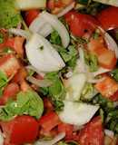 Ensalada de pepino, berro, tomate y Cebolla