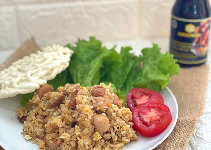 Recipe: Yummy 🍚Nasi Goreng Simple (Kikkoman sauce)
