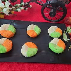 A picture of Tricolor sondesh.