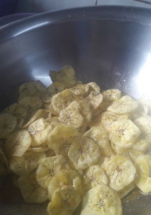 કેળા વેફર (Banana Wafer Recipe In Gujarati) રેસીપી મુખ્ય ફોટો