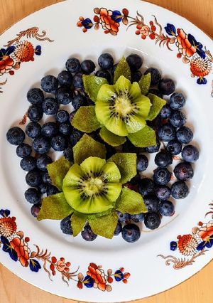 Una foto de Flor de kiwi 🥝 Flor de loto 🪷 🧘🏻‍♀️ de 🥝