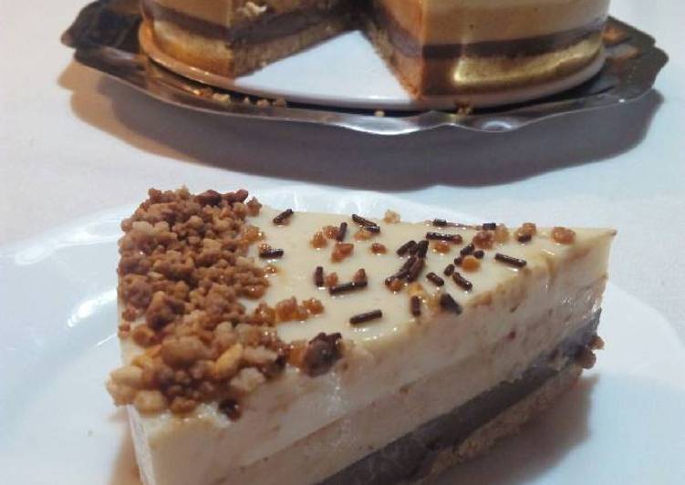 Tarta de turrón dos chocolates con Thermomix