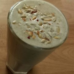 A picture of Oatmeal Banana Smoothie.