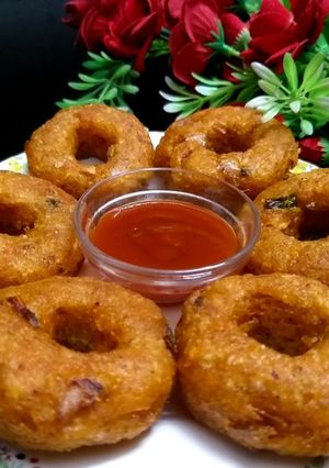 লেফ্ট ওভার রাইস ডোনাট (left over rice doughnuts recipe in bengali) রেসিপির প্রধান ছবি