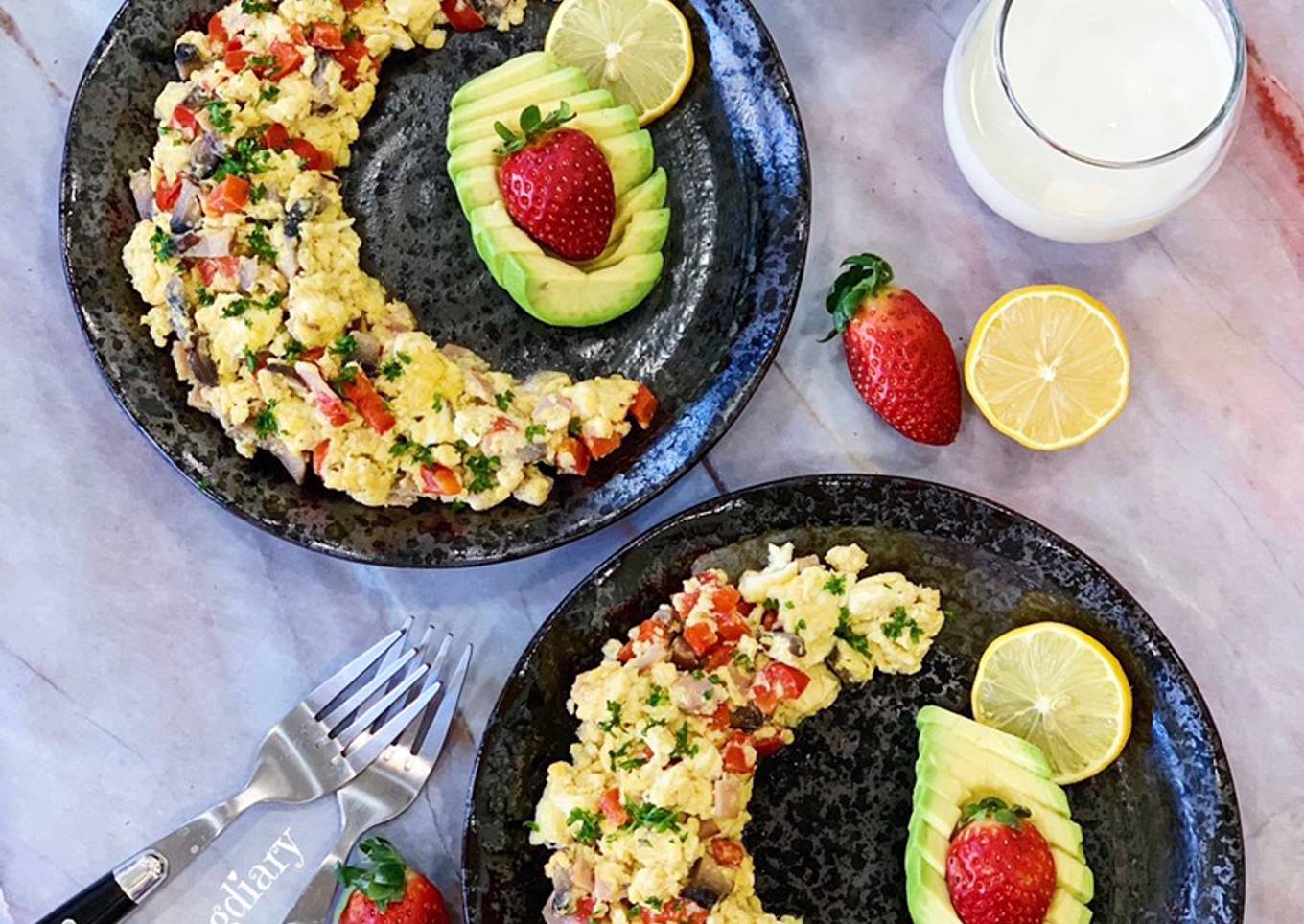 Ham and Mushrooms Scramble Eggs